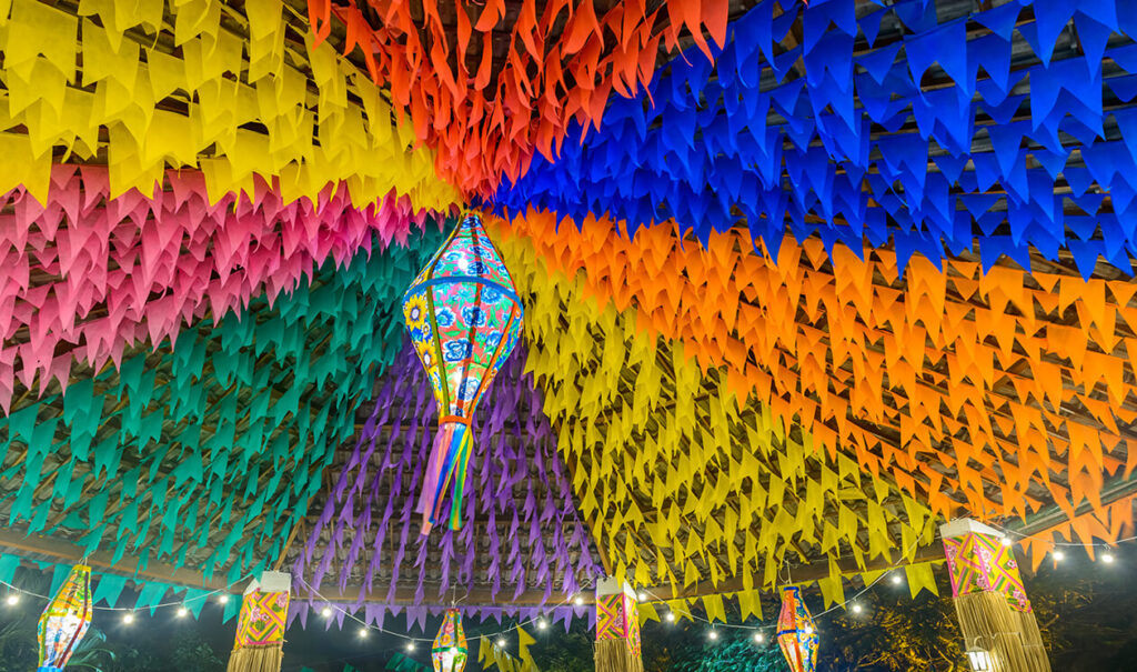 Celebrando São João com danças e comidas típicas nas Festas Juninas do interior