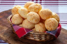 Pão de queijo mineiro caseiro: receita tradicional e fácil de fazer
