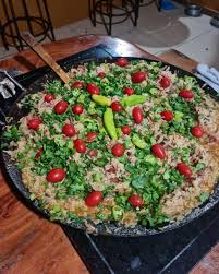 Um arroz carreteiro mineiro prático e fácil cai muito bem