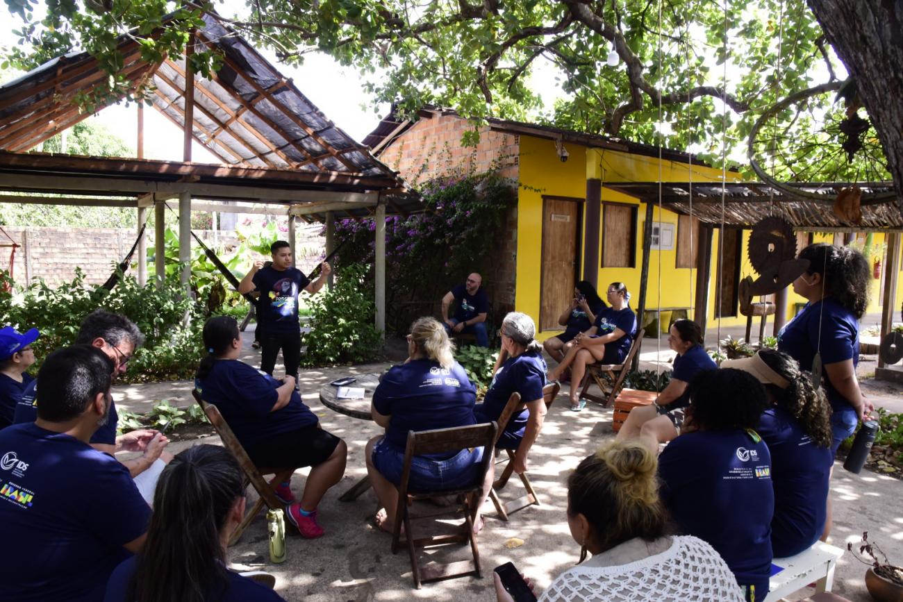 Rural exchange program showcasing agricultural practices in a beautiful country landscape of Pará.