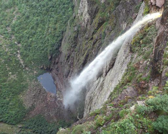Cenário rural encantador com fazendas e paisagens no interior de Pernambuco