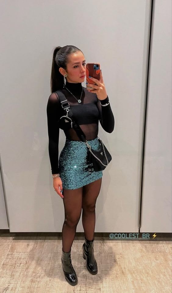 Look country para show de rodeio noturno com roupas típicas e acessórios