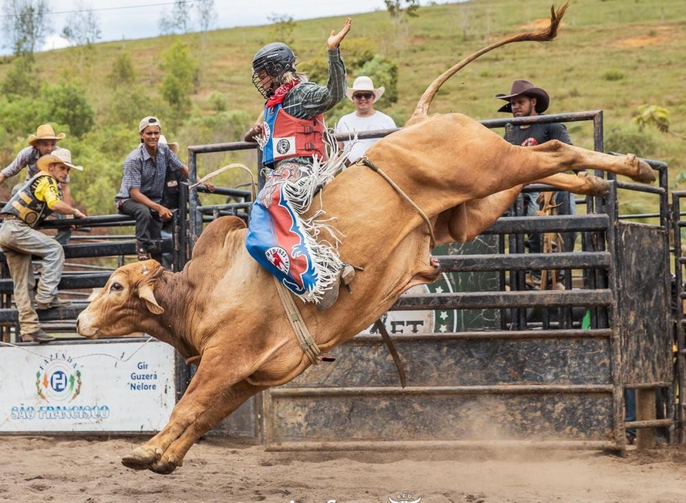 Participação em rodeios na cultura country