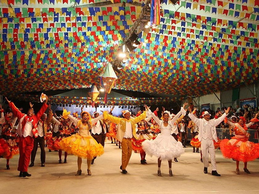 Quadrilha: origem, dança, música e características - Toda Matéria