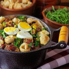 RECEITA: Feijão Tropeiro - Grupo PQ Alimentos