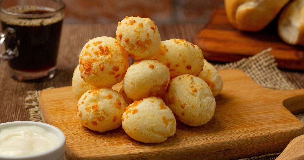 Pão de queijo mineiro