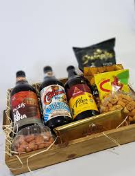 Cesta de Cerveja em Bh - Cesta de Café da Manhã, Arranjos de Flores, Cestas de Bebidas, Cestas de Chocolate, Buquê de Rosas