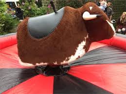 Comercial usado adultos jogos mecânicos rodeo bull equitação máquina controles de passeio de touro mecânico inflável para venda - AliExpress