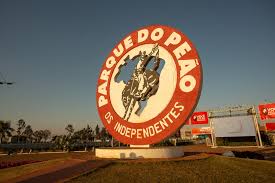 Por que símbolo da Festa do Peão de Barretos tem peão montando cavalo ao invés de touro | Festa do Peão de Barretos 2022 | G1