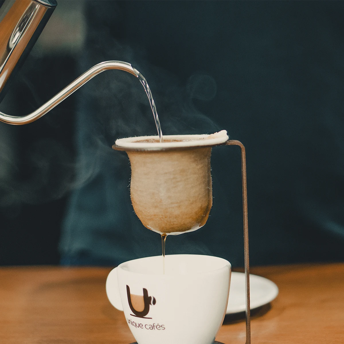 Como fazer café no coador de pano | Aprenda o jeito certo!